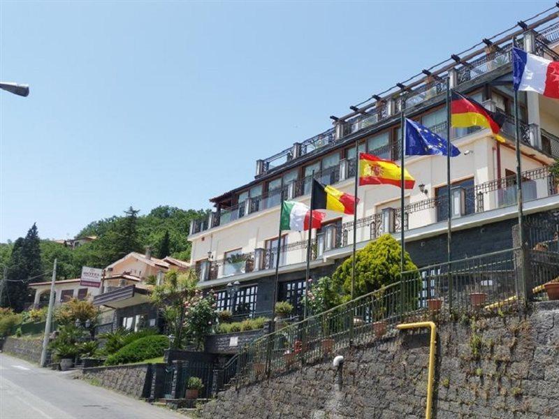 Primavera Dell'etna Hotel 3*