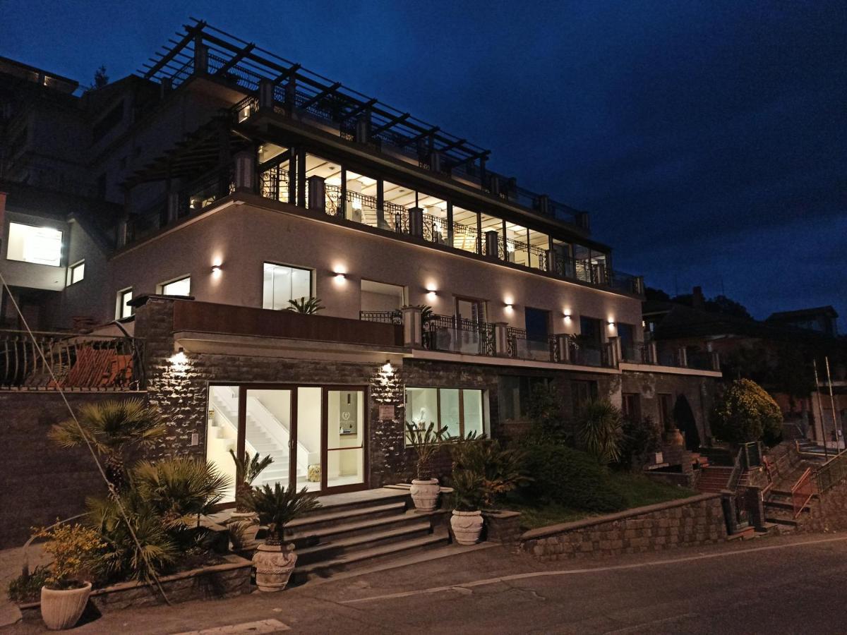 Hotel Primavera Dell'etna 3*