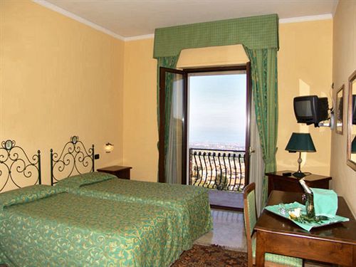 Primavera Dell'etna Hotel